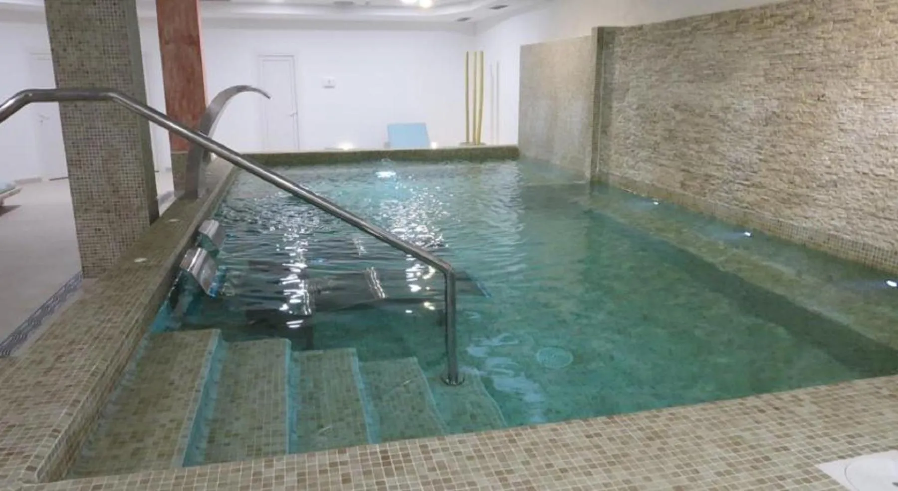 Apartment Mayfair Property Marbella